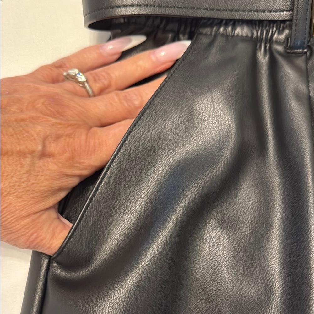 Zara High Waist Black vegan leather Shorts - Picture 5 of 11